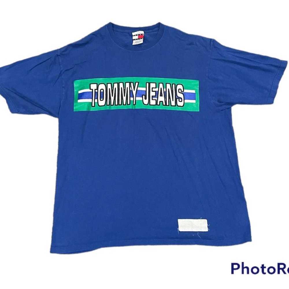 VINTAGE late 90s Tommy Hilfiger T